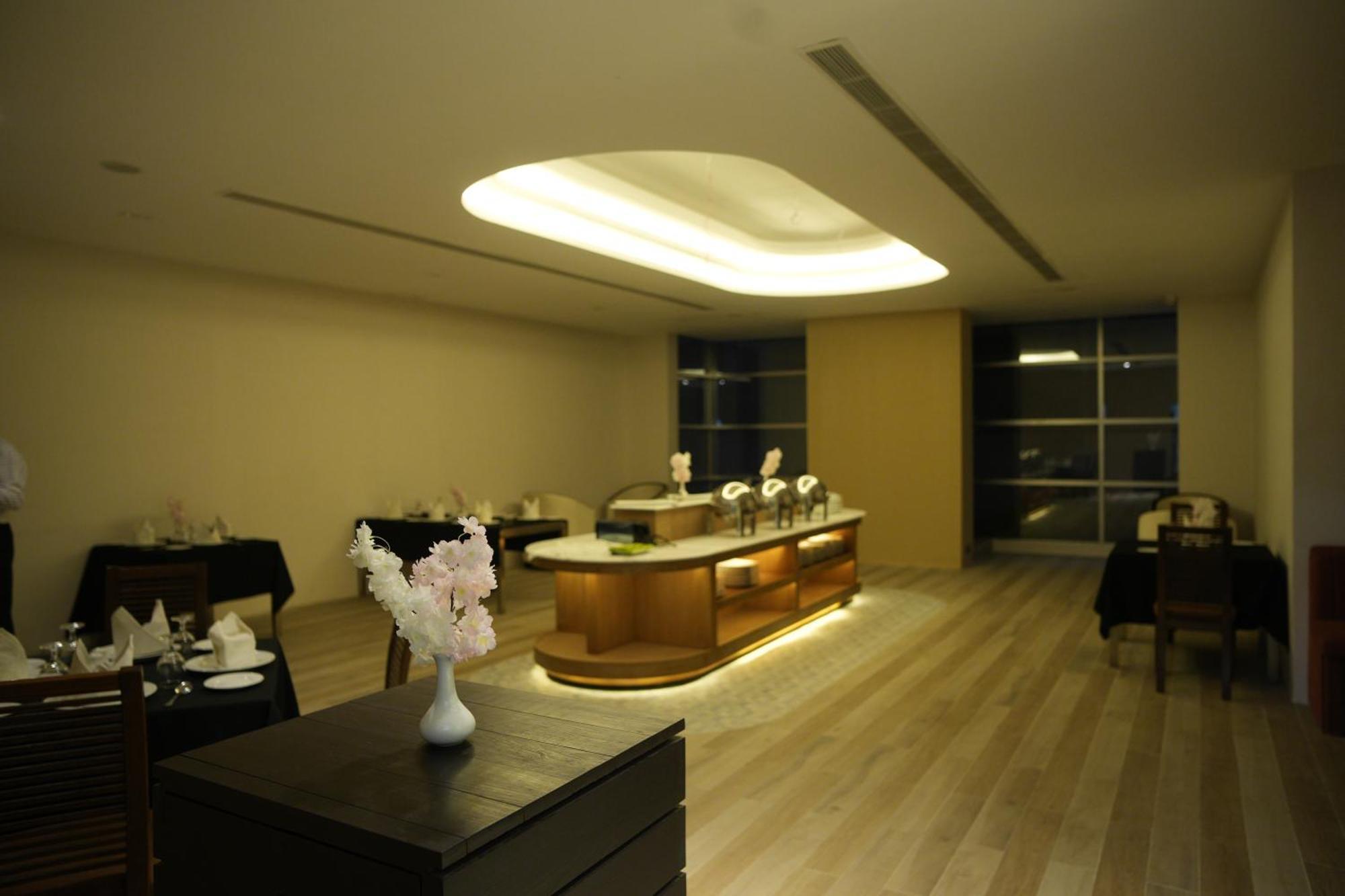 Lakeshore Heights Dhaka Exterior photo